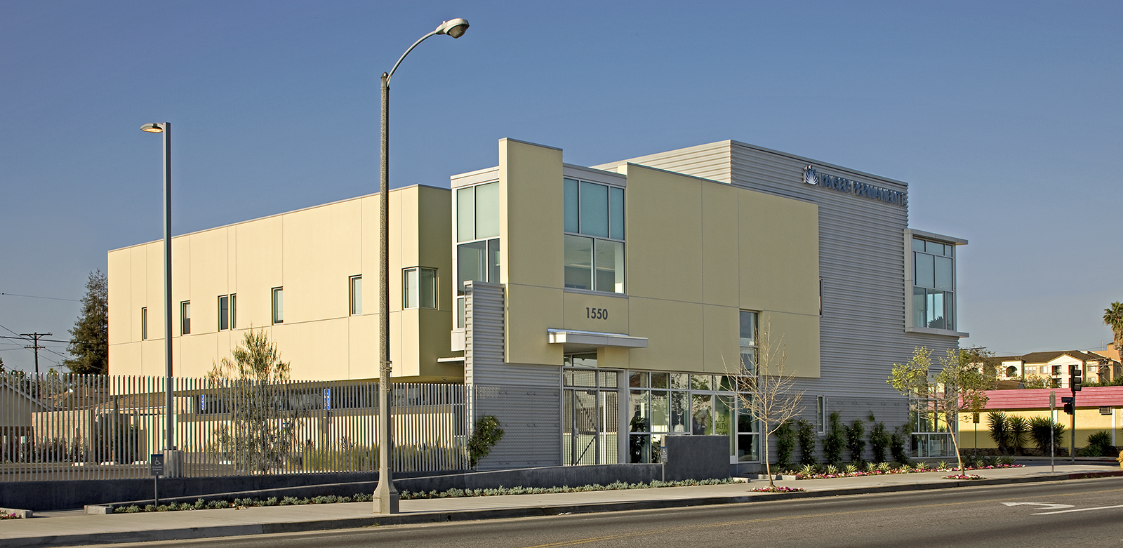 Kaiser Permanente, South Los Angeles, Medical Office Building