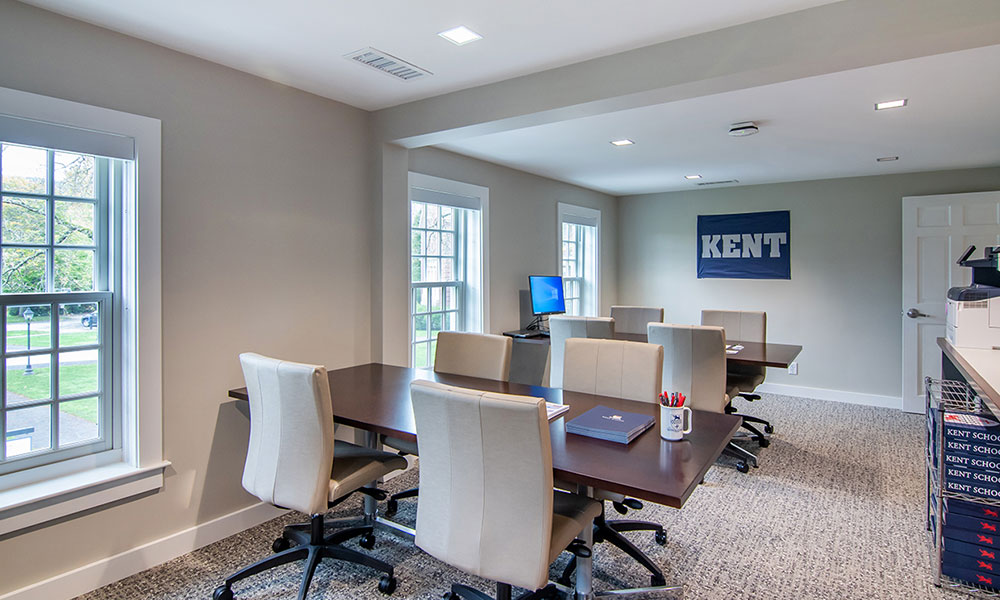 <p>SLAM designed and created a collaborative workroom for the Kent Admissions team.</p>
