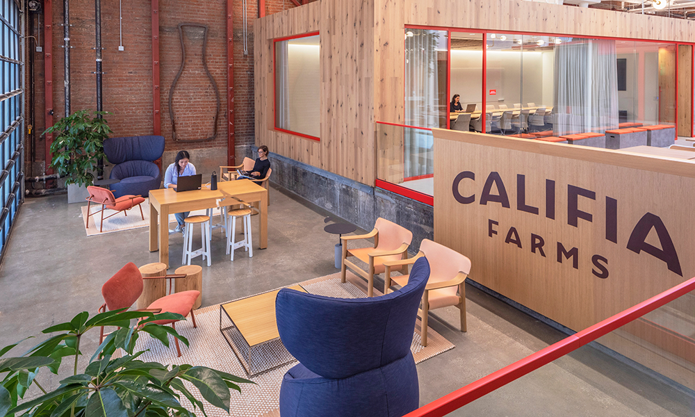 <p>The new headquarters for Califia Farms offers a welcoming café bar and lounge, with a tinplated metal silhouette of the company’s distinct and award-winning product design, for staff and guests to come together.</p>
